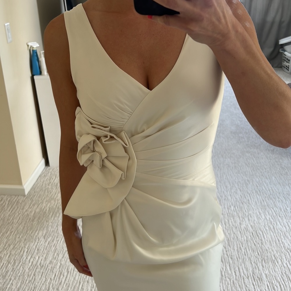 Max and Cleo wedding rehearsal White dress Size 0 - Picture 2 of 9